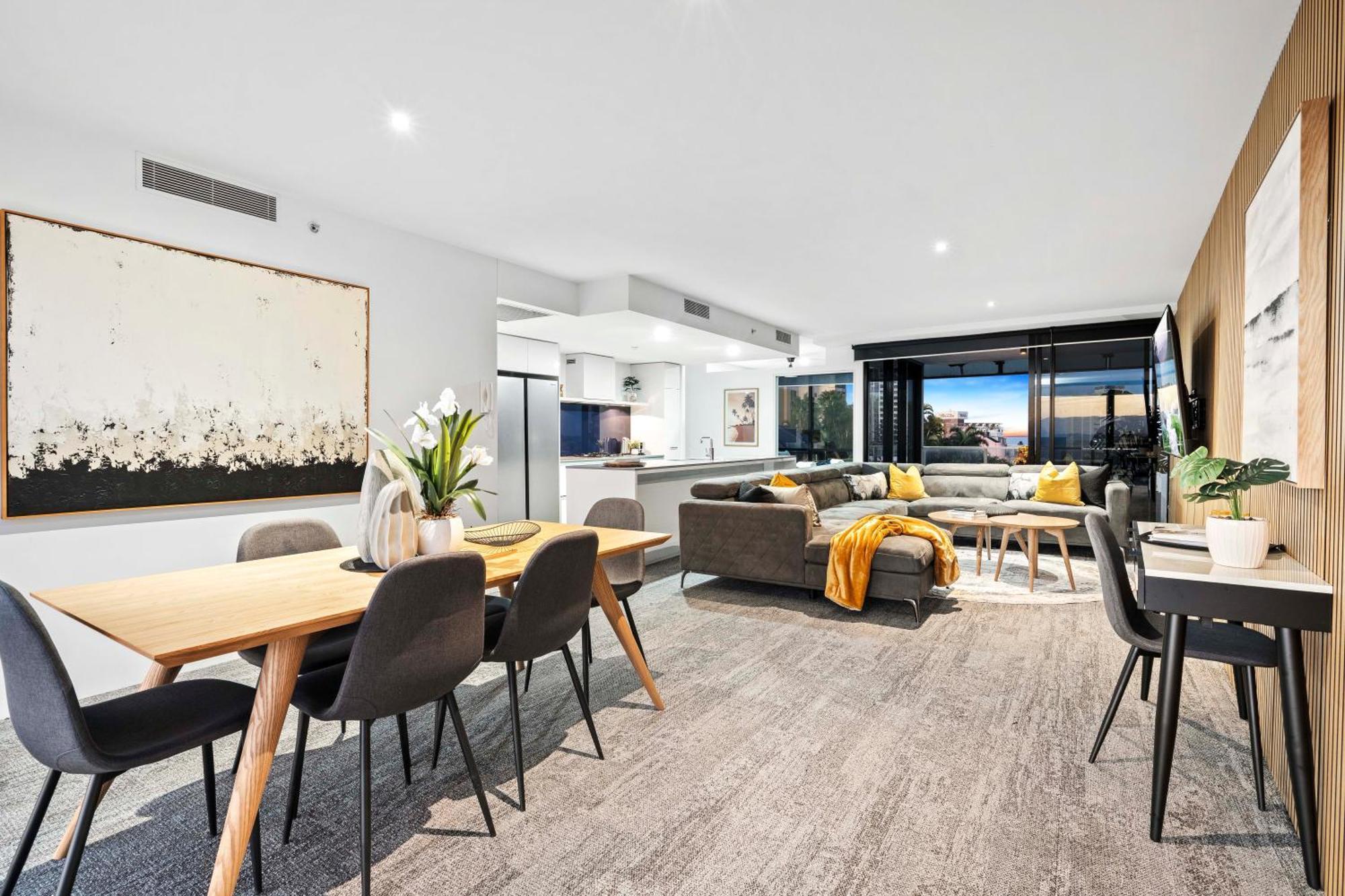 Circle On Cavill - Self Contained & Privately Managed Apartments - Wow Stay 골드코스트 외부 사진